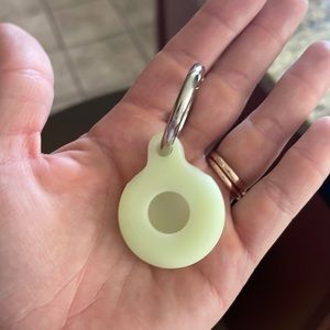 Silicone Air Tag Holder Green